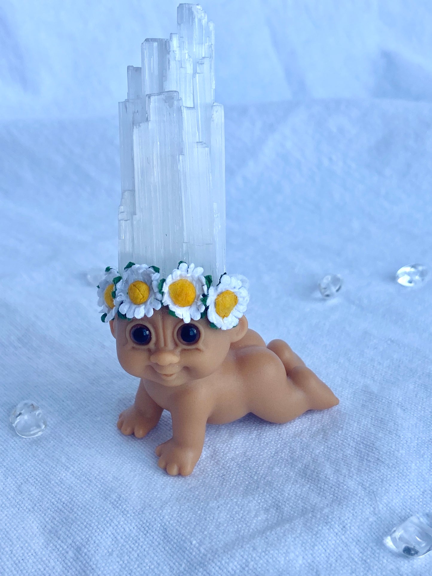 White Daisies Baby Troll 3"