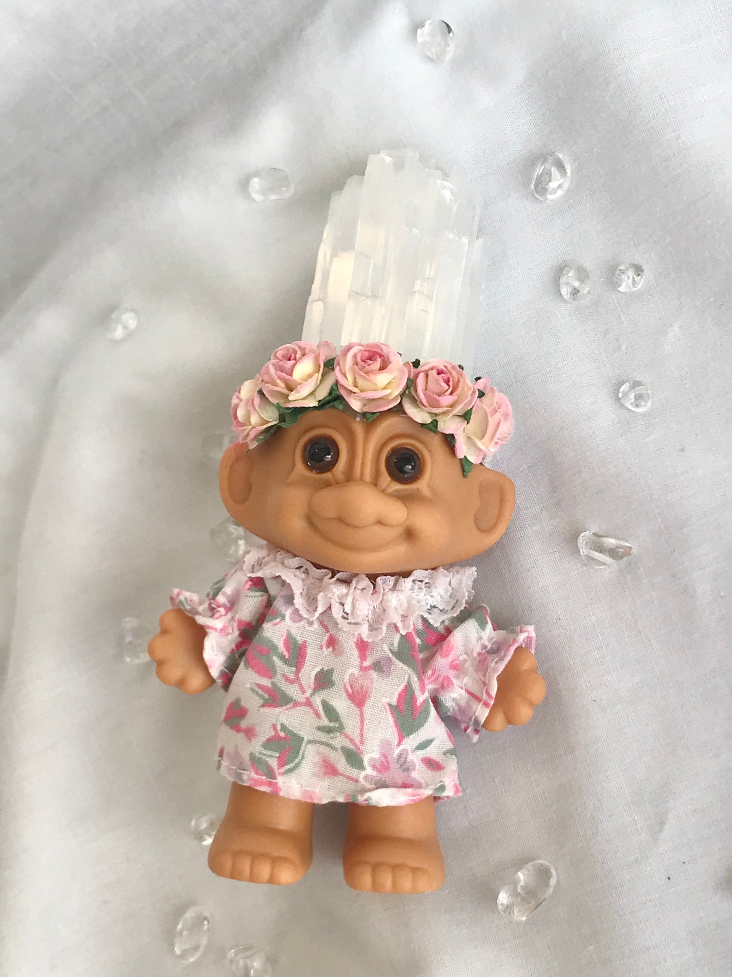 Pink flower shirt troll 5"