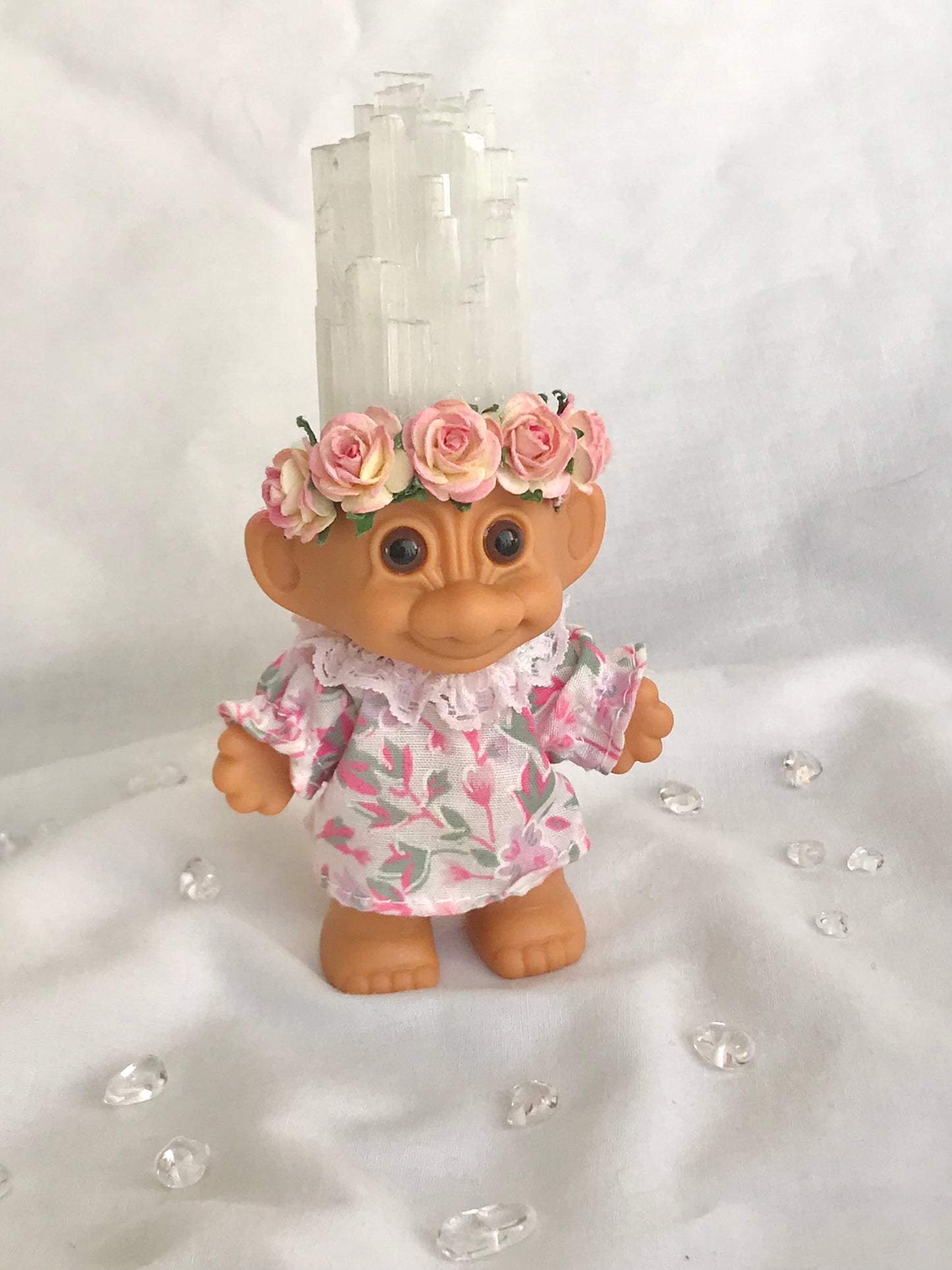 Pink flower shirt troll 5"