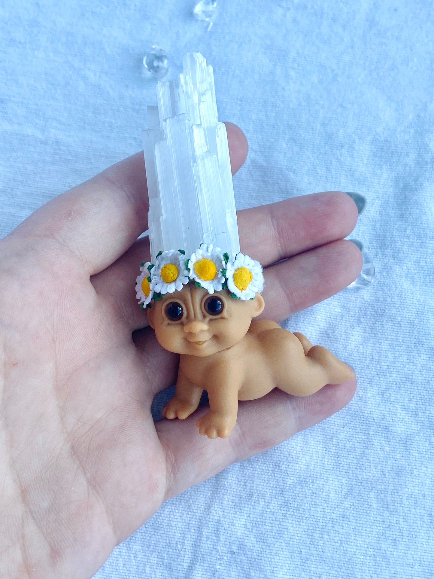 White Daisies Baby Troll 3"