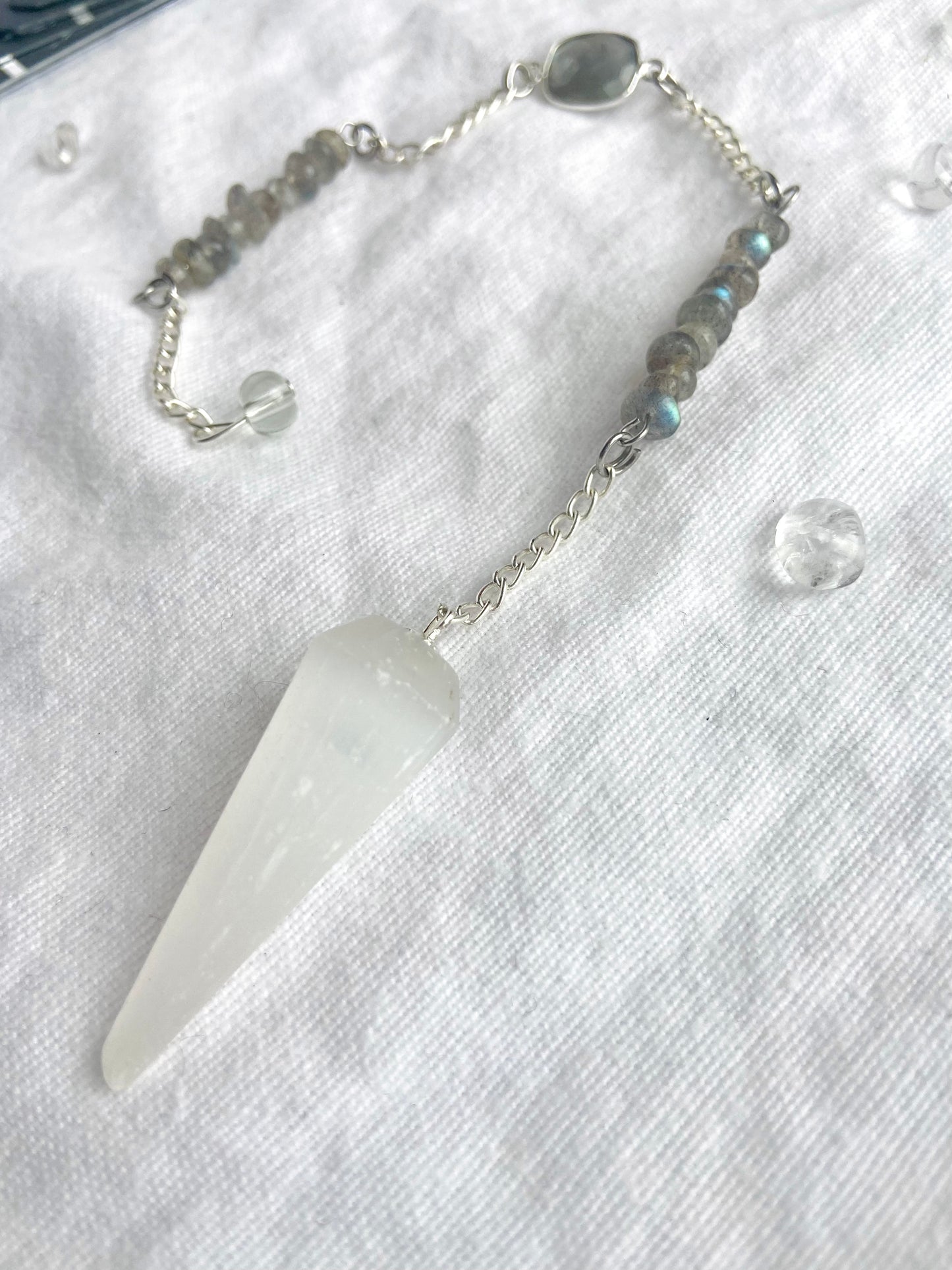 Selenite & Labradorite Pendulum