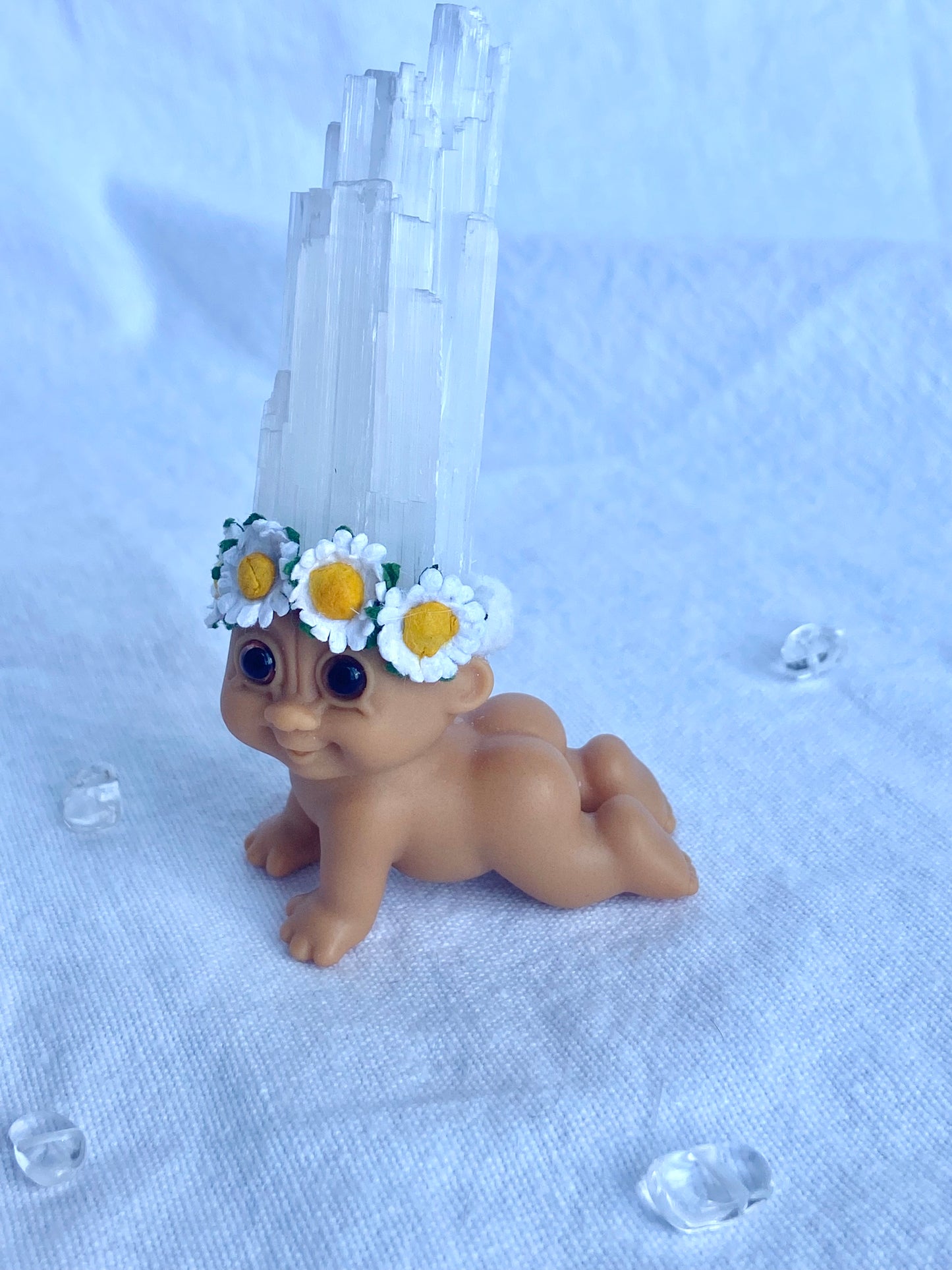 White Daisies Baby Troll 3"